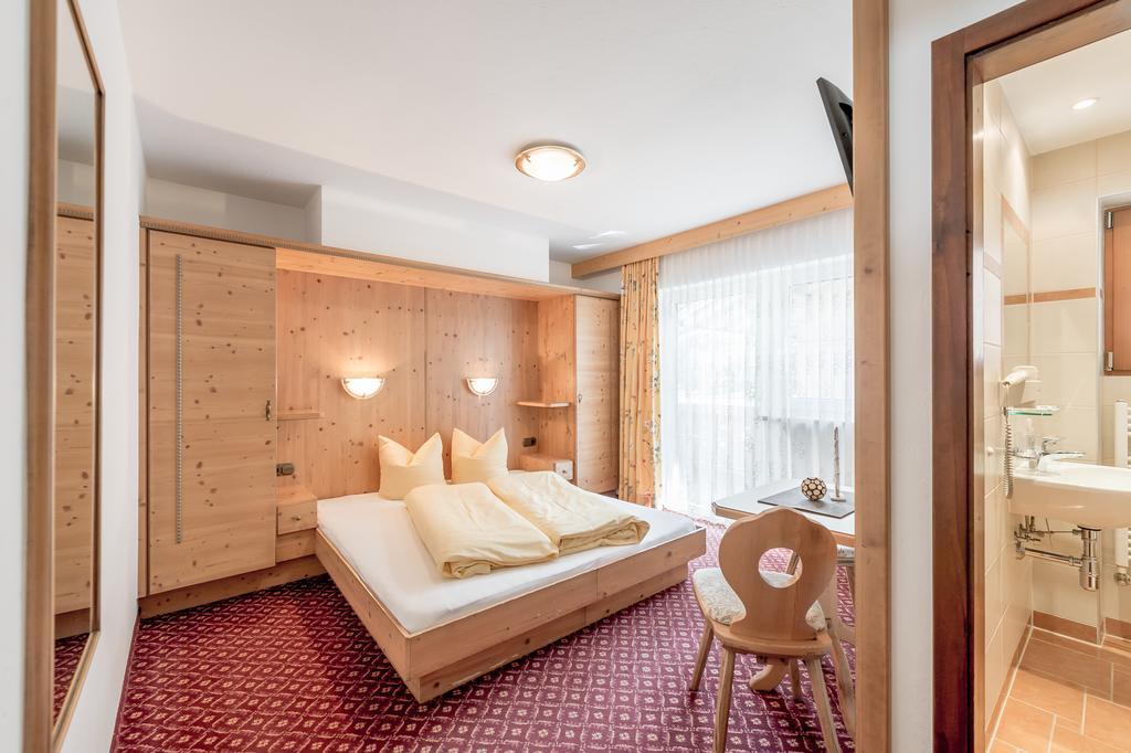 Ferienhaus Apart Sonnzeit Sölden Habitación foto